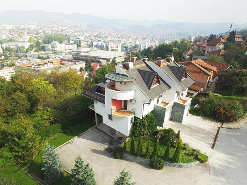 Villa Skenderija West By Poppy Saraievo Exterior foto